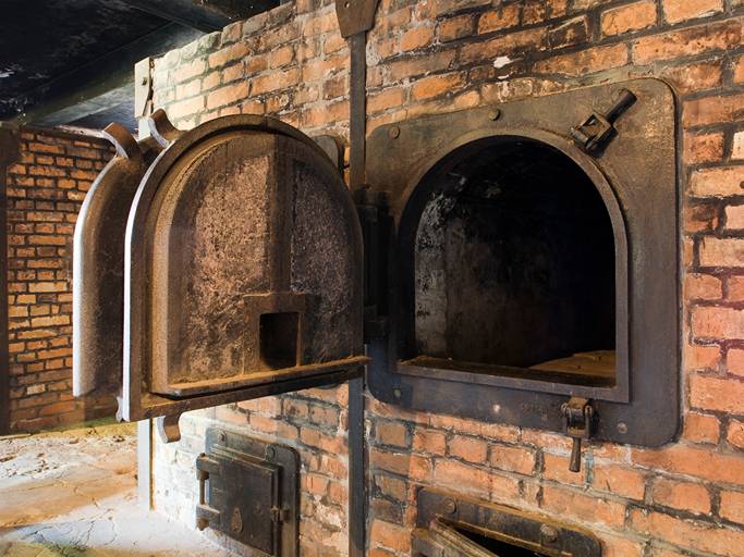 The Jewish Women Who Planned to Blow Up Auschwitz